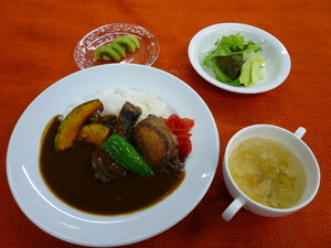 6月15日　チキンカレー.JPG